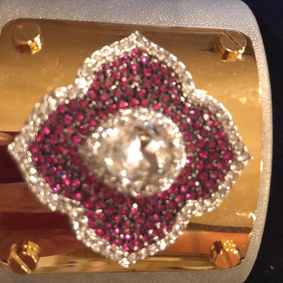 Cuff bracelet - Picture 4 of 5